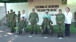 Se convierten en soldados honoríficos de Mazatlán