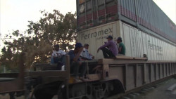 Llaman a arropar el rostro humano de la migración