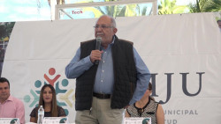 Lanza el Químico advertencia a sus funcionarios