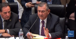 Raúl Navarro Gallegos, compareció ante diputados de las Comisiones Primera y Segunda de Hacienda.