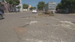 En Real del Parque, calle Medina intransitable