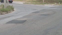 Rellenan baches por la Montebello