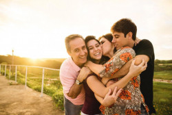 Relación padres e hijos  puede prevenir el consumo de sustancias nocivas