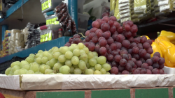 Piden 12 deseos con 12 uvas