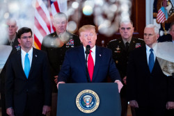 Tras los ataques a bases militares, Trump se inclina por la Paz