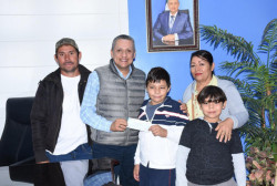 Apoya alcalde de Rosario traslado de niño a hospital del extranjero