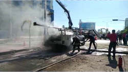 Trabajador del Ayuntamiento sufre descarga eléctrica en la Av. Rafael Buelna