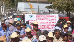 Tomarán carreteras y casetas , no de cambiar la política hacia el campo