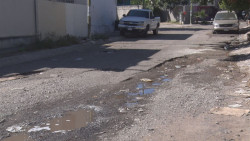 Necesita arreglos la calle Cica