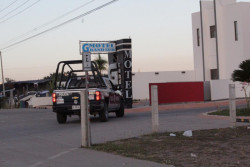 Encuentran asesinada a una mujer al interior de un Motel