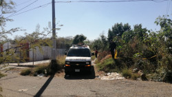 Encuentran el cuerpo de una persona asesinada  en una brecha