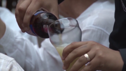Niños que han consumido alcohol, refieren que se lo dan sus padres