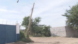 Riesgo con un poste en la San Rafael