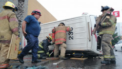 Choca ambulancia de la Cruz Roja