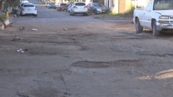 En malas condiciones la calle Águila