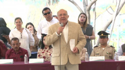 Se 'encoleriza' el Químico en Lunes Cívico