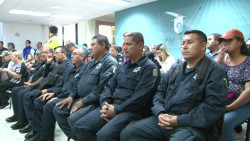 Se jubilan nueve polícias mazatlecos