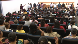 Desplazados se manifiestan contra autoridades estatales