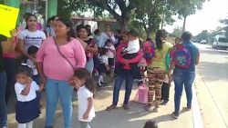 Madres de familia toman kinder en Villa Unión