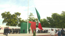 Conmemoran el día de la bandera