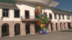 Se van a Carnavalear en el Palacio Municipal