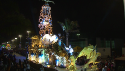 Segundo desfile de Carnaval "conquista" a locales y turistas