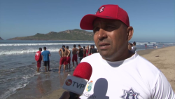 Capacitan a elementos salvavidas en Mazatlán