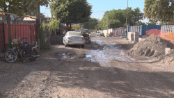 Fuga de agua en la colonia CNOP