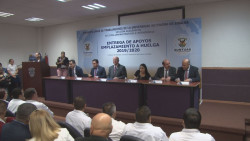 Entrega  la UAS apoyos del emplazamiento a huelga 2020