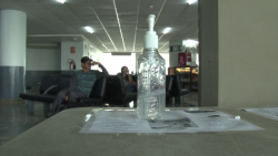 Refuerzan medidas preventivas en aeropuertos y centrales de autobuses