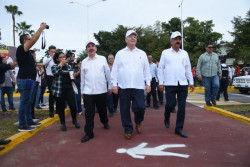Inauguran paso peatonal seguro sobre bulevar Francisco Labastida