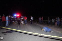 Derrapa su motocicleta y muere