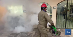 Sanitizan con vapor Central de Autobuses de CO