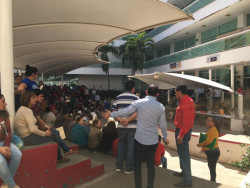 Abarrotada la USE por contribuyentes,  piden prorroga para descuentos