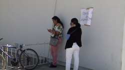 Derechohabientes del ISSSTE deben esperar su turno afuera