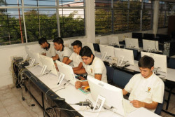 Diseñan estrategias para que estudiantes de bachillerato continúen con sus clases desde casa