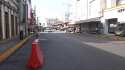 Cierran la mayoría de los comercios en el centro