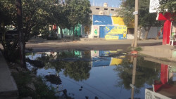 Se estanca agua potable en la Juárez