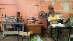 Elaboran caretas para prevenir el Covid-19 en el Centro Penitenciario de Culiacán