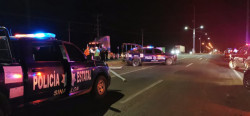 Patrulla de Policía Municipal atropella a joven mujer