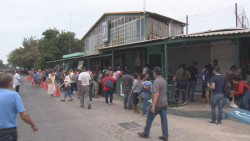 Sin medidas sanitarias se entregan despensas en la Capilla de Jesús Malverde