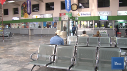 Comienza el éxodo en la Central de Autobuses