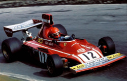 Niki Lauda un día como hoy ganó su primer carrera con Ferrari