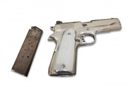 Lo detienen con una pistola