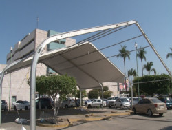 Instalan pabellón especial para familiares con pacientes COVID-19