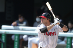 Roberto Ramos debuta en Corea