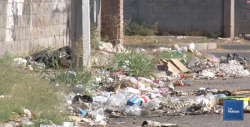Otra vez denuncian tiradero de basura en la calle pedregal