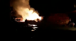 Se incendia fábrica de cajas de madera en Escuinapa