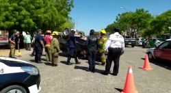 Ileso resulta un hombre luego de aparatosa volcadura
