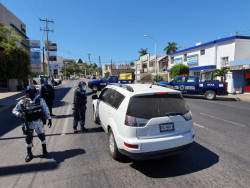 “Levantan” a Policía de Investigación  y grupo de civiles que lo acompañaba